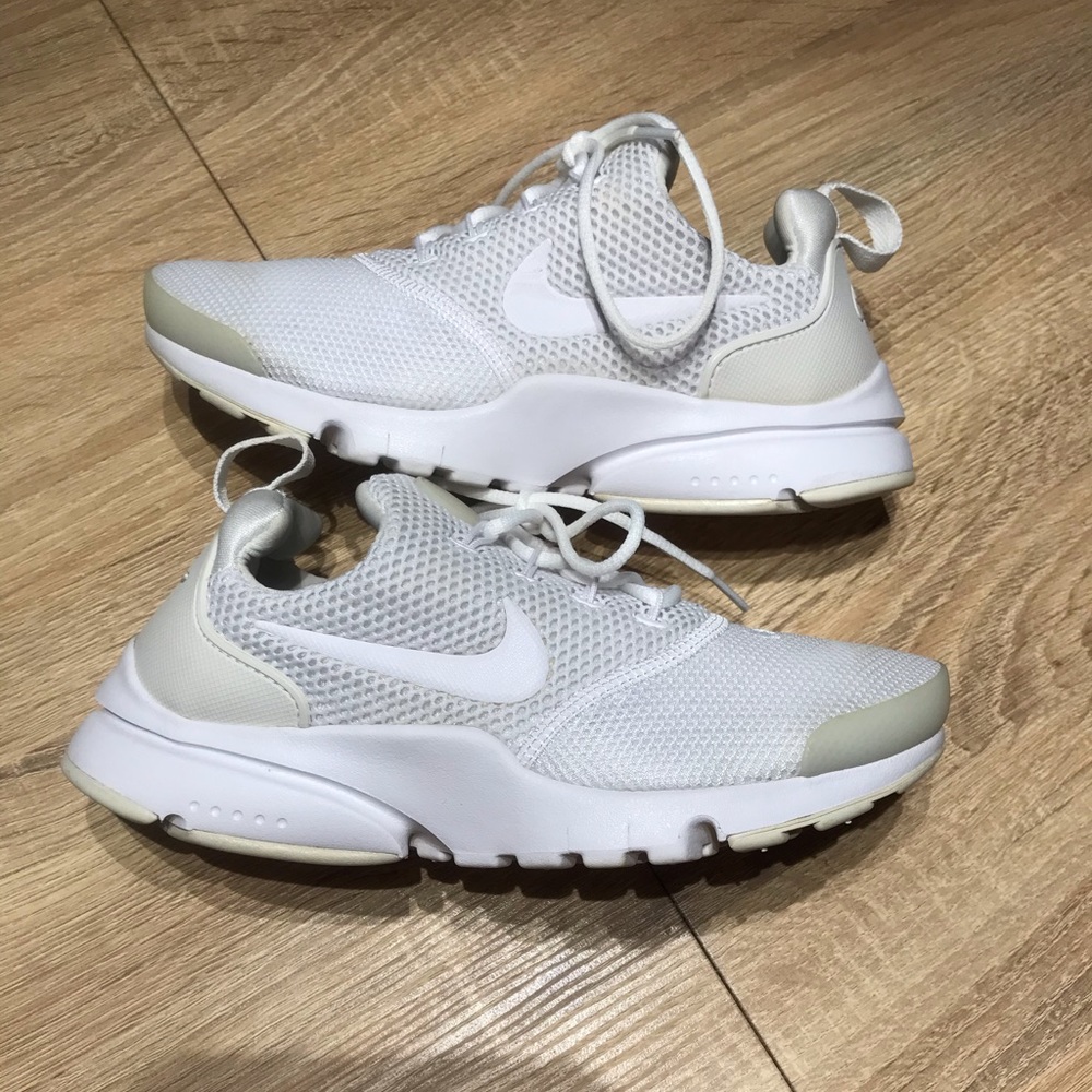 Nike Presto Fly GS SZ 4Y Triple White